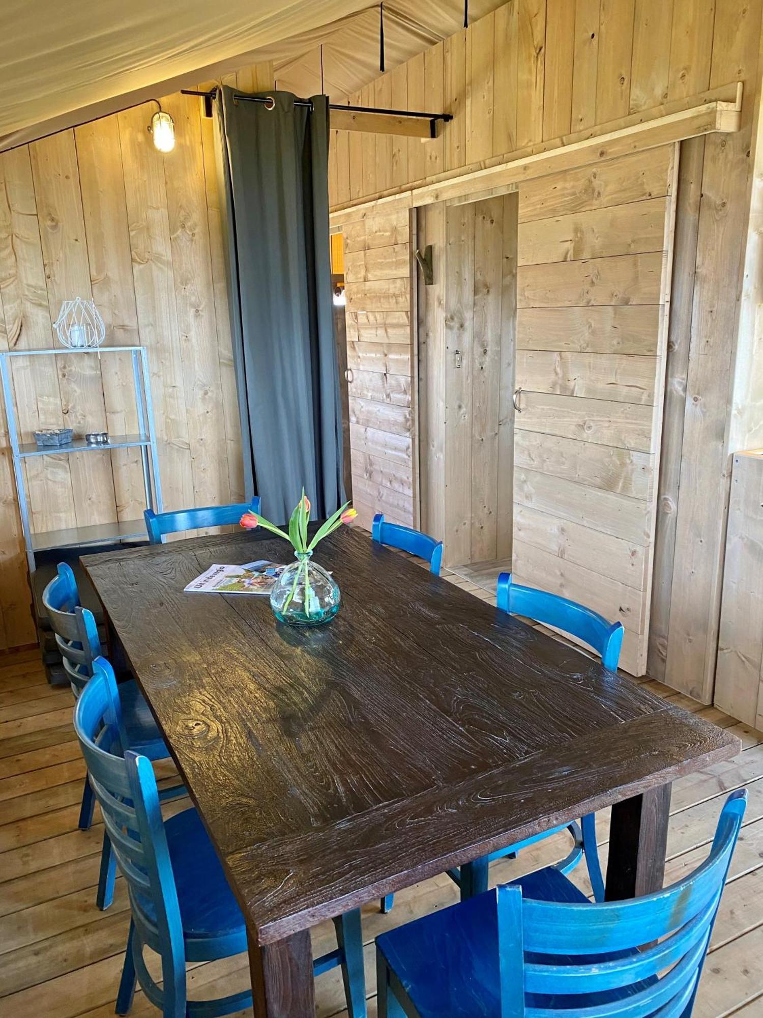 Recreatiepark Riverside Appeltern 部屋 写真